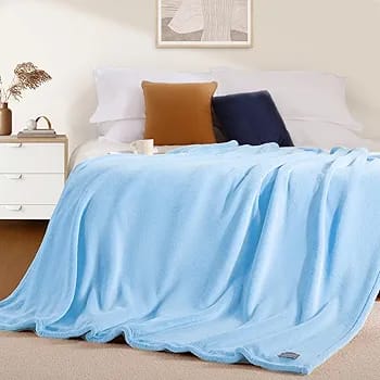 MANTA DE FELPA CELESTE